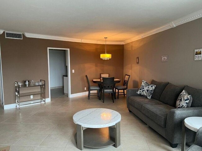 Photo - 3700 Galt Ocean Dr Unidad 514
