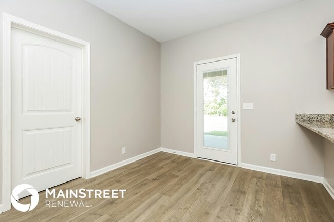 Photo - 2335 Shafer Dr