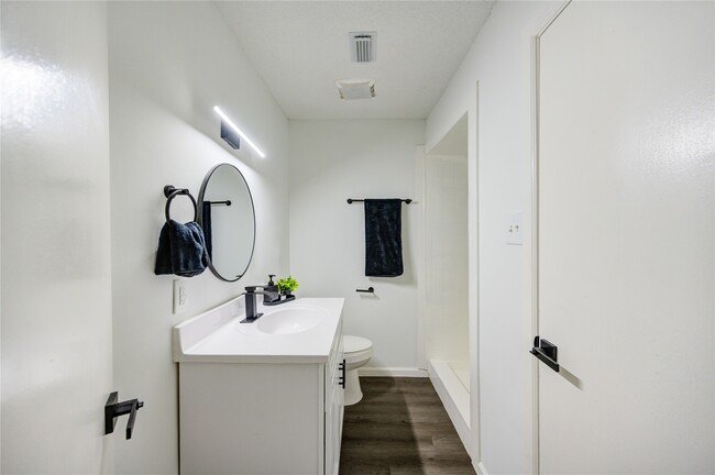 Photo - 12127 Palmton St