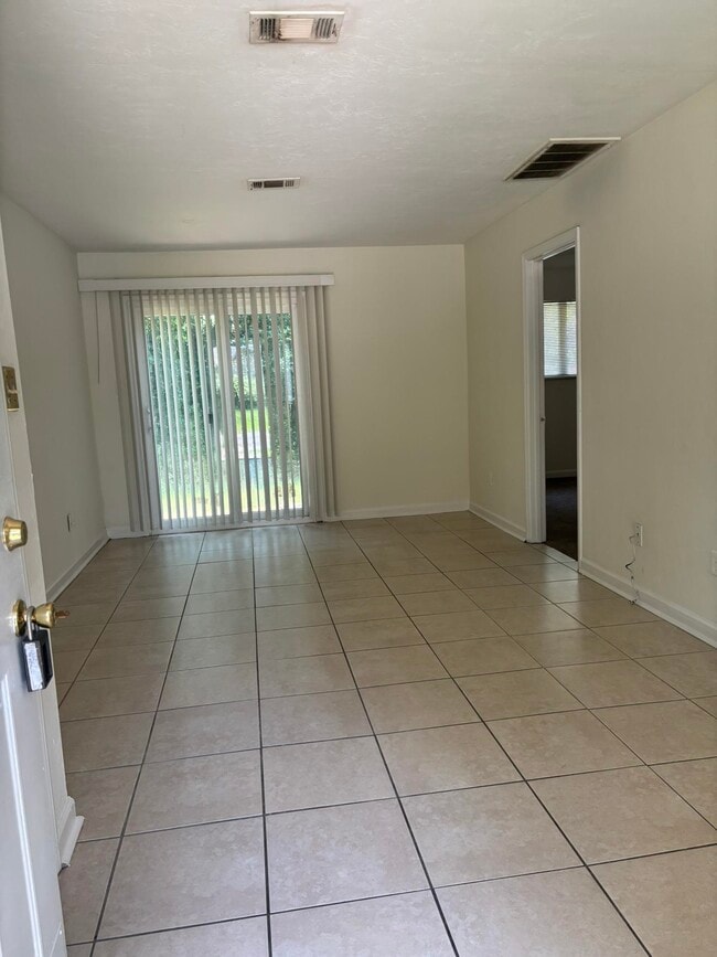 Photo - 6169 Greenon Ln