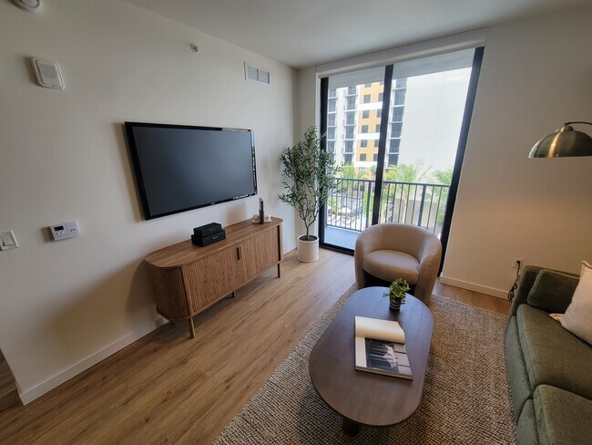 Photo - 923 E 28th St Unit A23