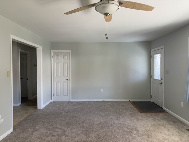 Photo - 837 Martin Ave