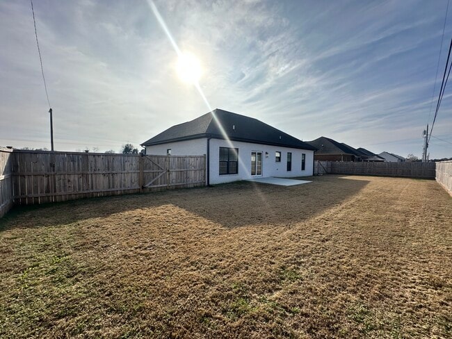 Photo - 210 Market St