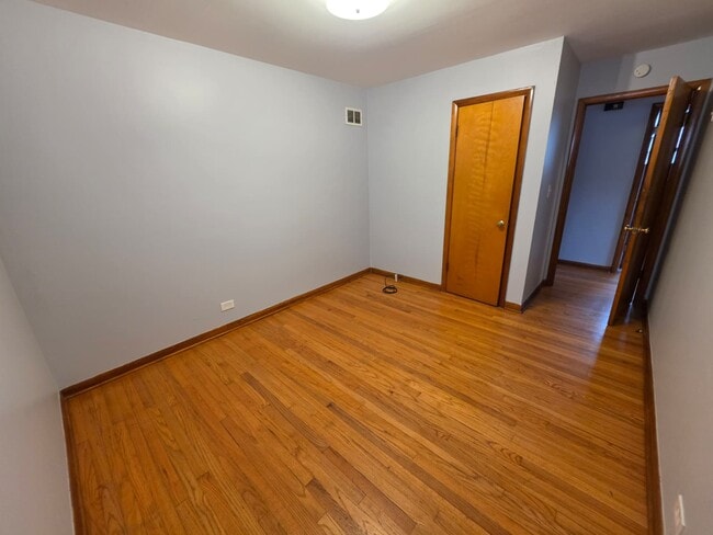 Living Room - 136 S Iowa Ave