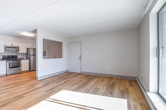 Photo - Summit Terrace