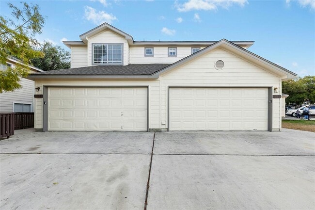 Building Photo - 132 Cedargrove