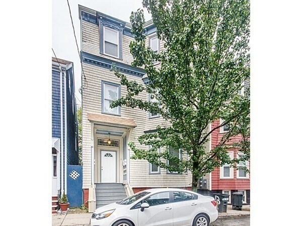 Building Photo - 13 Mercer St Unit 1 Rental