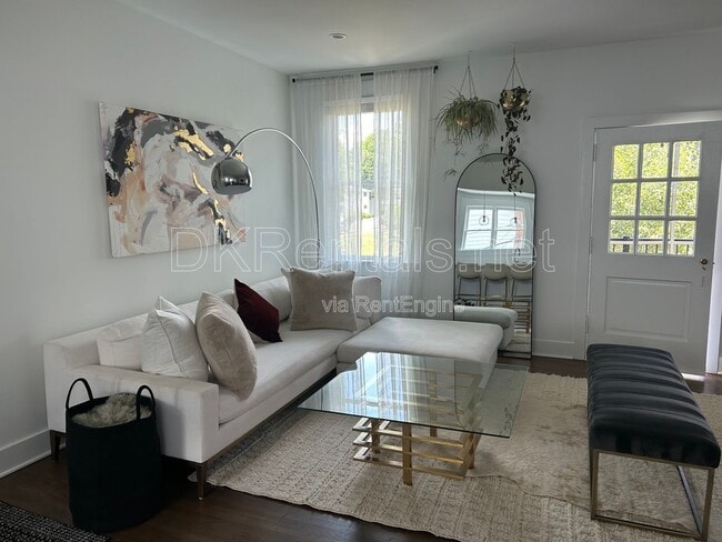 128 Peachtree Memorial Dr NW Unit 4