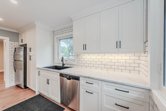 Building Photo - 5 Cadillac Dr