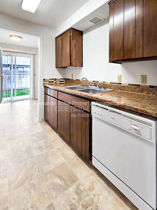 Photo - 1925 Priest Pl