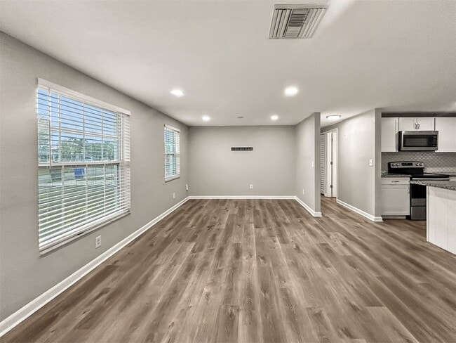 Photo - Coastal Waterfront Living in Apollo Beach – 3 Bed | 2 Bath