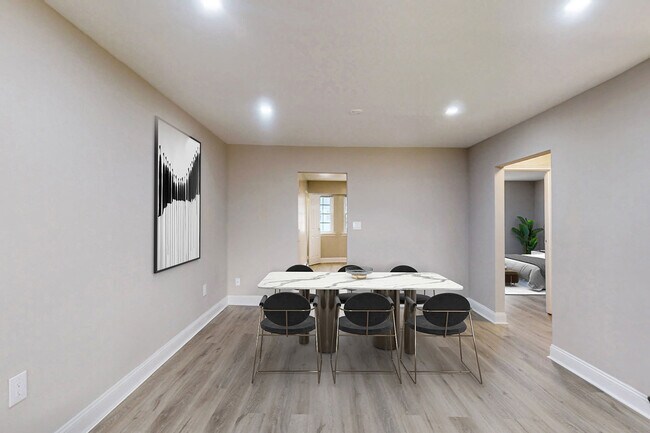 Wyndmoor Apartments