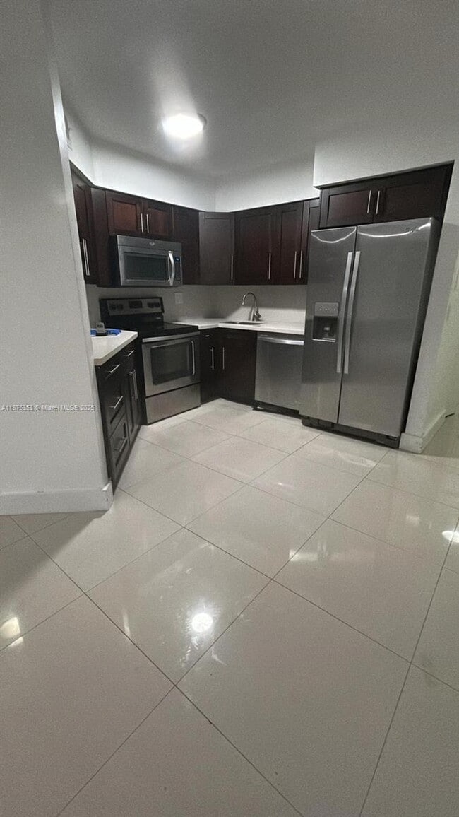 Building Photo - 8363 Lake Dr Unit 403 Rental