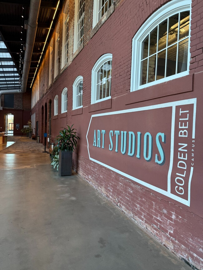 Photo - Room in Apartment on Liberty St