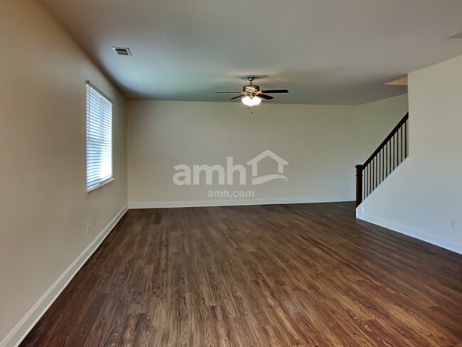 Photo - 1002 Merlot Ct