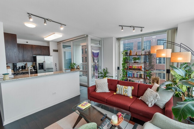 Photo - 757 N Orleans St Unit 609