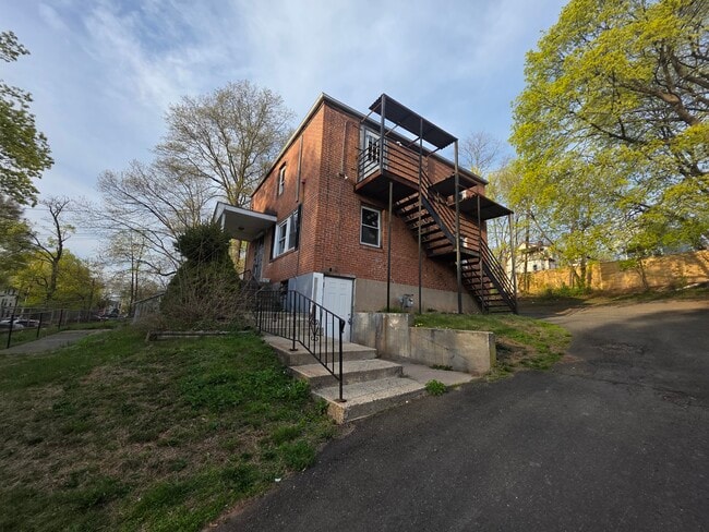 Photo - 165 Sheffield Ave House