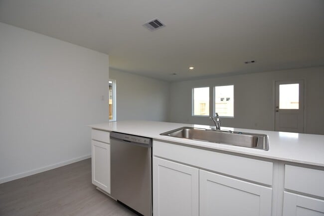 Photo - 3083 Sunset Glory Dr