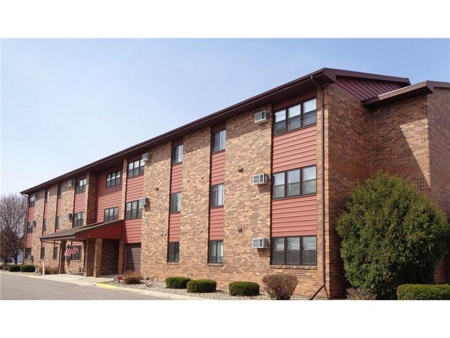 Building Photo - 11 Park St N Unit 119
