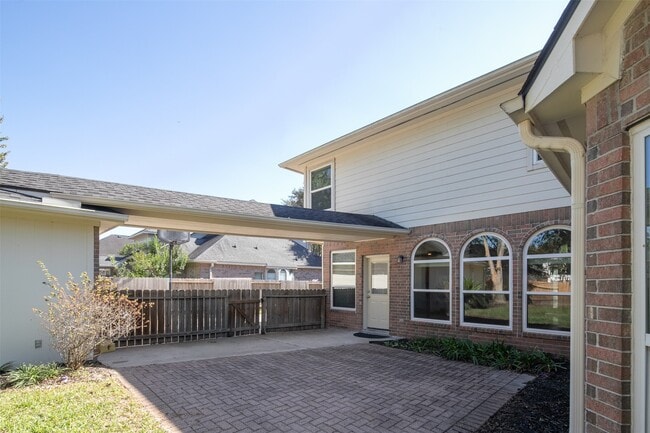 Photo - 22430 Water Edge Ln