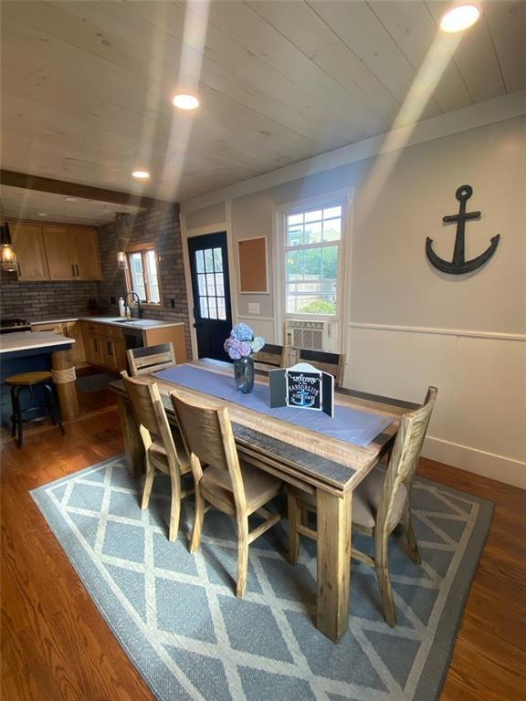 Photo - 11 S Baptist St