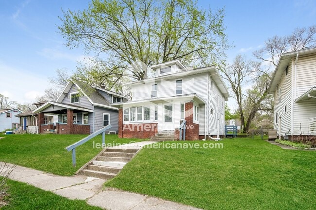 Photo - 228 E Victoria St