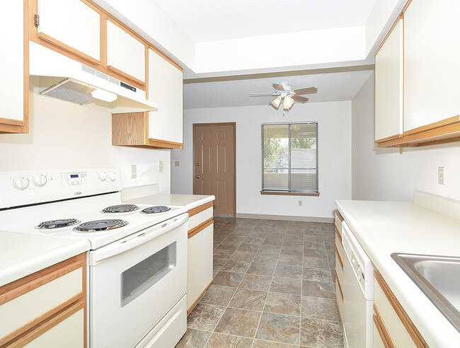 Jordan Mills Kitchen - 2 Bedroom + 1 Bathroom Floor Plan - Jordan Creek and Mills Rental