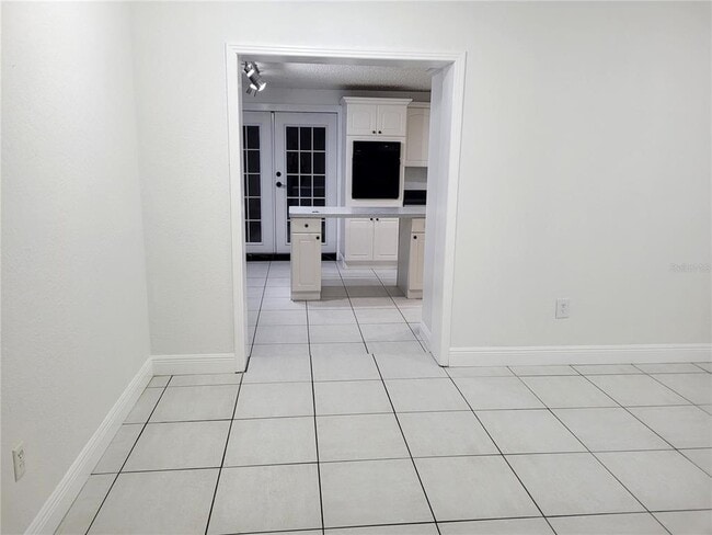 Photo - 10803 N Armenia Ave