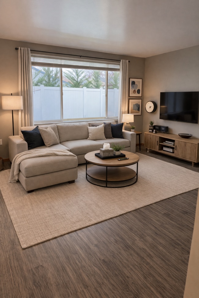 Building Photo - Peach104 (CWP) Unit 1