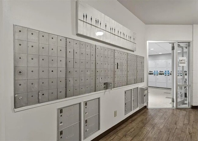 3838 Rainbow Blvd Unit 33