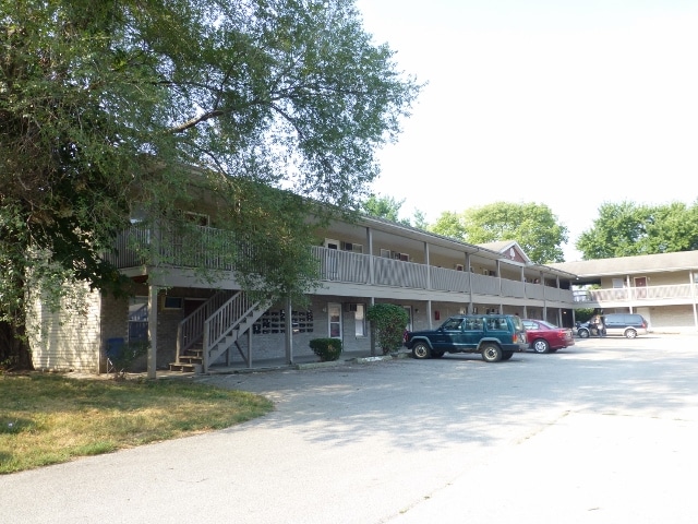 Photo - Spring Gardens