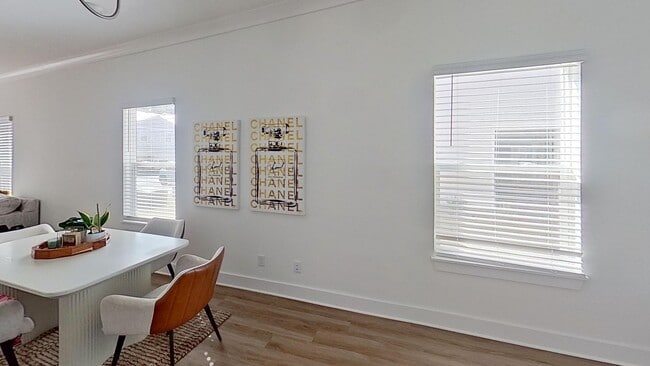 Photo - Beautiful 3/2.5 Verandas Townhouse