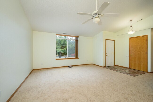 Photo - Newly Renovated 3 Bedroom, 2 Bath House in Sheridan