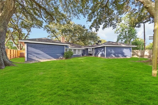 Photo - 12418 A Bar Dr