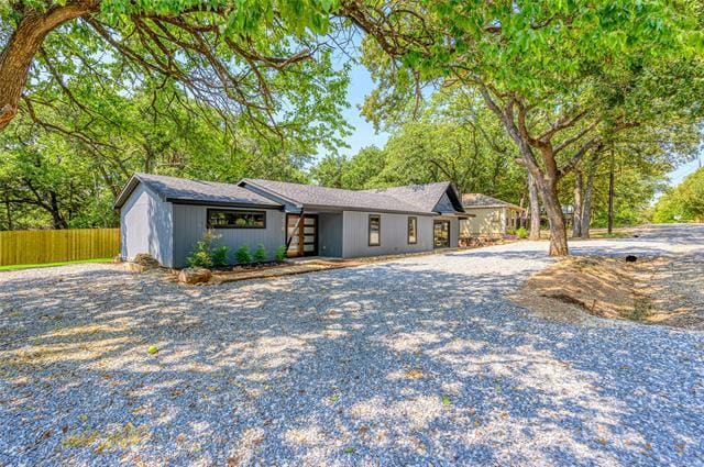 Photo - 276 Windsor Dr