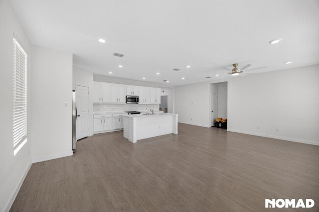 Photo - 7005 Black Ash Ln