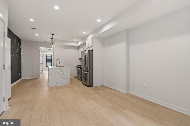 Photo - 531 Kennedy St NW