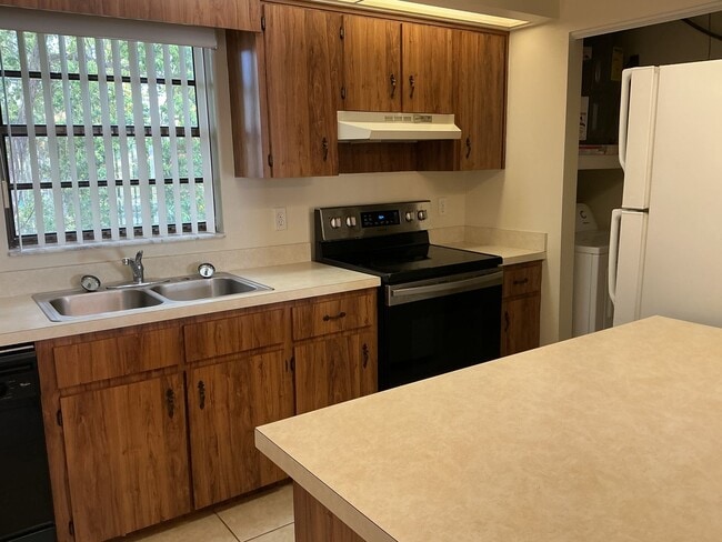 Photo - 1112 South Blvd Unit 1112 South Blvd.  E