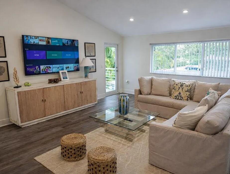 Photo - 902 Palm Ave Unit 4