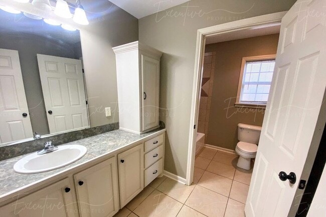 Photo - 2BR/2BA Duplex Near McNeese | W/D Included | Built-In Workspace