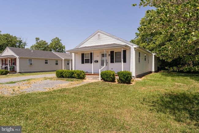 Building Photo - 30704 Hampden Ave