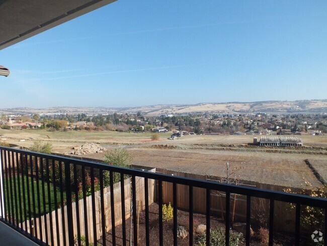 Building Photo - Folsom Russell Ranch 4/3 new home