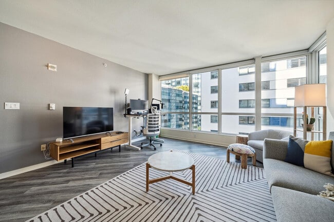 Photo - 388 Beale St Unit FL7-ID354756P