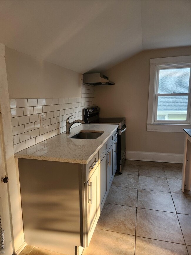 Photo - 10 Forest Ave