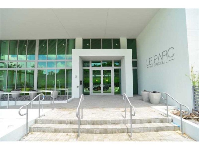 Photo - Le Parc at Brickell