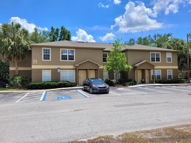 Building Photo - 36106 Lake Chase Blvd Unit 102