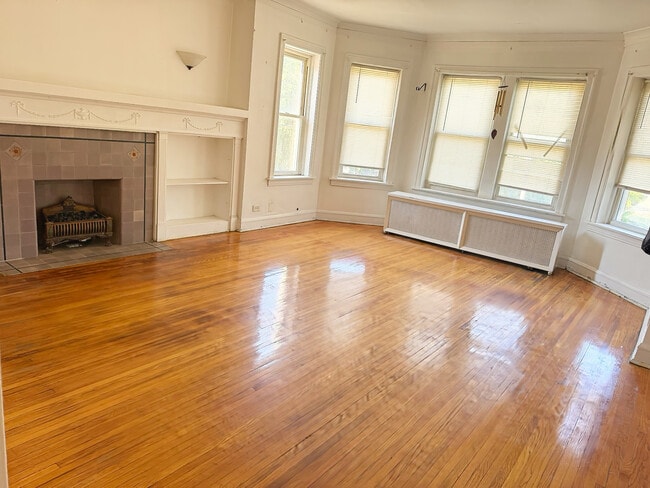 Photo - 7547 S Cornell Ave