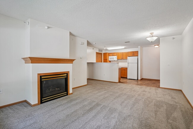 Photo - Promenade Oaks