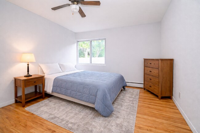 Photo - 515 5th St SE Unit 9