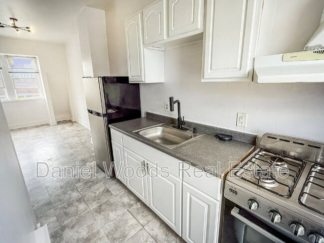 Photo - 3927 Powelton Ave